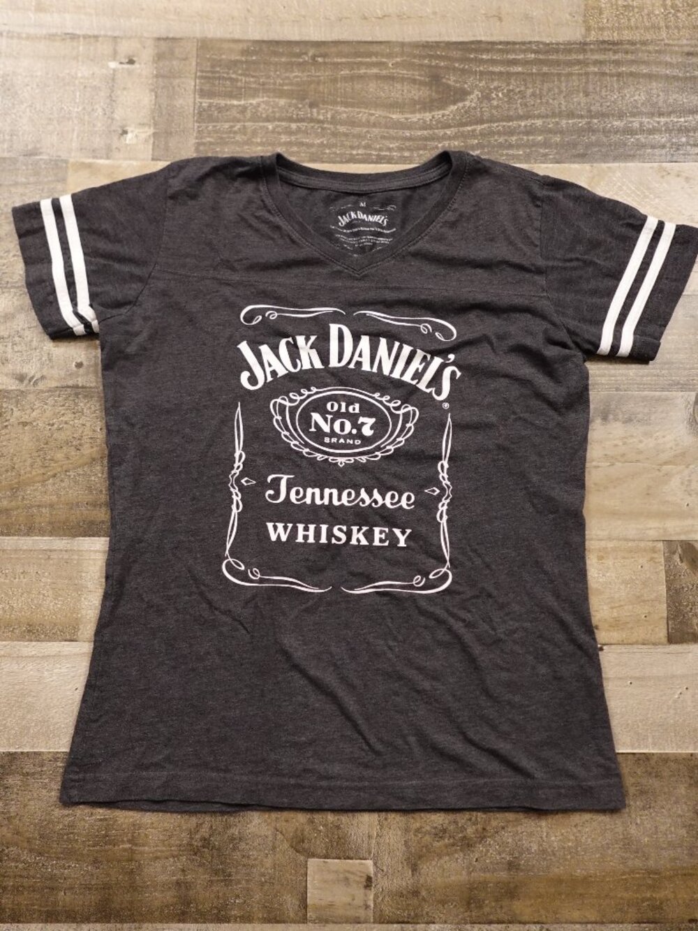 Jack Daniel’s Graphic Tee Women’s Medium Gray V-Neck Whiskey Logo